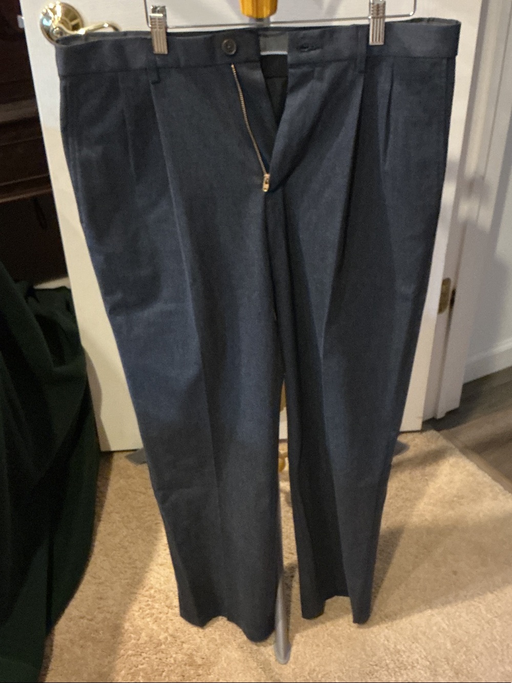 Haggar Men's Dark Blue Pleated Dress Pants